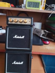 wzmacniacz do gitary elektrycznej