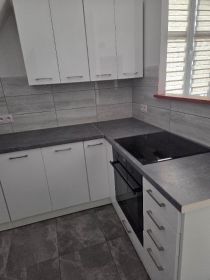 Mieszkanie piwnice dwa pokoje salon kuchnia umeblowana