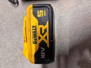 Nowa bateria 5ah i ładowarka dewalt