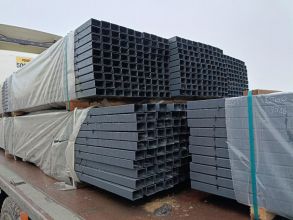 Panele ogrodzeniowe.