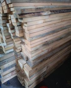 Sprzedam deski ,kantówki.