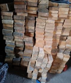 Sprzedam deski ,kantówki.