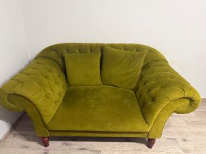 Sprzedam sofę nie zniszczona cena do...