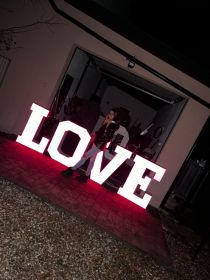 Wynajmę napis ledowy LOVE