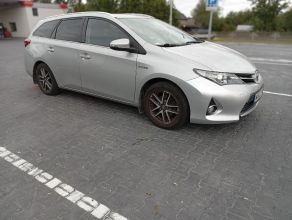 Toyota Auris 1.8 hybrid+LPG automat