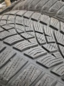 Opony zimowe 215 55 17 Goodyear Ultra Grip
