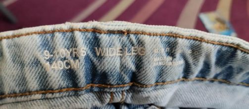 Spodnie szerokie 140