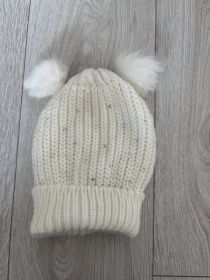 Sprzedam czapkę białą dla dziecka