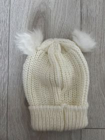 Sprzedam czapkę białą dla dziecka