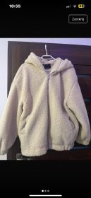 Sprzedam beżową kurtkę/ futerko