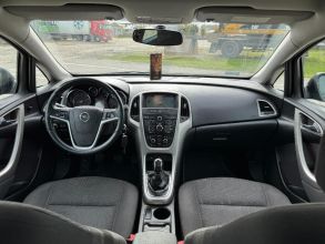 Opel Astra 1.4 BENZYNA Zarejestrowana Klimatyzacja Nawigacja