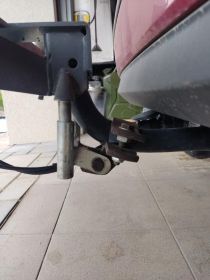 Bagażnik rowerowy z solidnym mocowaniem