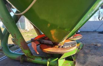 Rozsiewacz do nawozu Amazone zaf 804R hydrauliczny