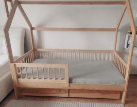 Łóżko domek dziecięce +materac