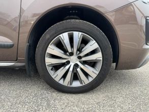 Peugeot 3008 BENZYNA Klimatronik Nawigacja Ledy Tempomat...