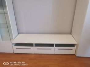 Sprzedam szafkę pod telewizor z półką