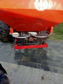 Sprzedam rozsiewacz Jarmet