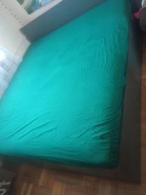 Łóżko małżeńskie