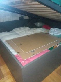 Łóżko małżeńskie