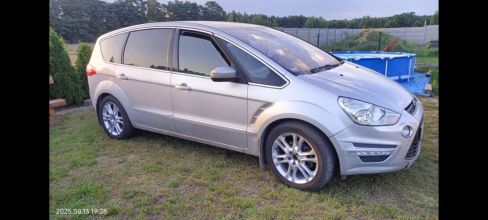 Ford s max