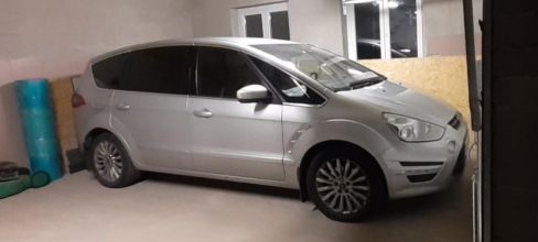 Ford s max