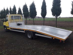 Pomoc drogowa , przewóz maszyn , 4 tony ładowność ,...