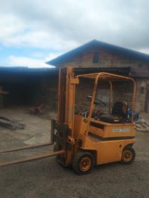 Wózek widłowy matral