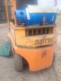 Wózek widłowy matral