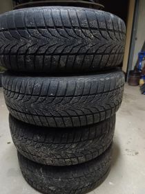 Sprzedam komplet opony felgi kołpaki