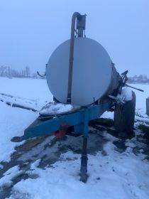 Sprzedam wóz akcesyjny uszkodzony