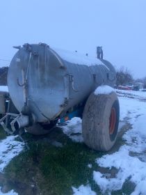 Sprzedam wóz akcesyjny uszkodzony