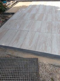 Prace brukarskie, układanie kostki brukowej