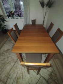 Sprzedam stół i krzesła