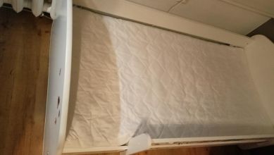 Łóżko 160x80 z materacem