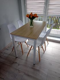 Stół z 4 krzesłami do salonu kuchni jadalni