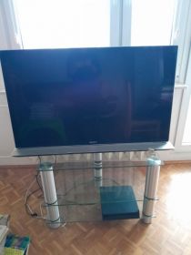 Tv Sony Bravia + stolik gratis