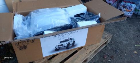 Auto SUV elektryczny