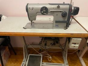 Maszyna do szycia Altin ze stolem