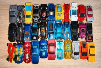 Samochodziki resoraki