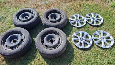 Citroen Koła felgi z oponami 4 x108 185/65/15 opony jak...