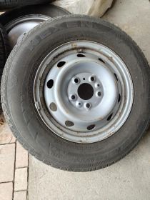 Felgi stalowe z oponami zimowymi Peugeot boxer2007