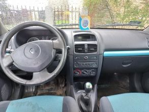 Sprzedam Renualt clio II 1.2 benzyna