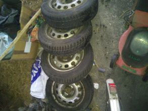 Koła zimowe na felgach stalowych od forda