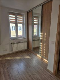 Mieszkanie dwa pokoje salon kuchnia garaz dwie piwnice