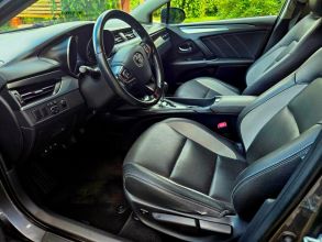 Toyota Avensis 1.8 benzyna