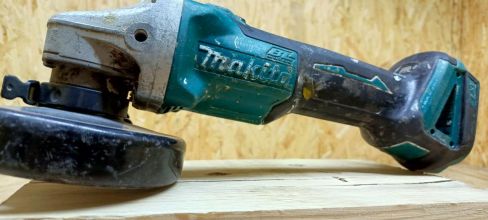 Szlifierka kątowa Makita 18c body