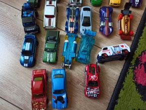 Samochody hot wheels