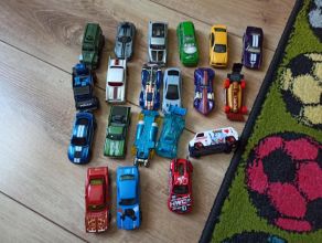Samochody hot wheels