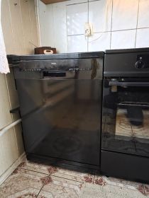 Sprzedam kuchnie indukcyjną,lodówko-zamrażalkę oraz...