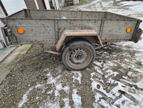 Przyczepka samochodowa lekka